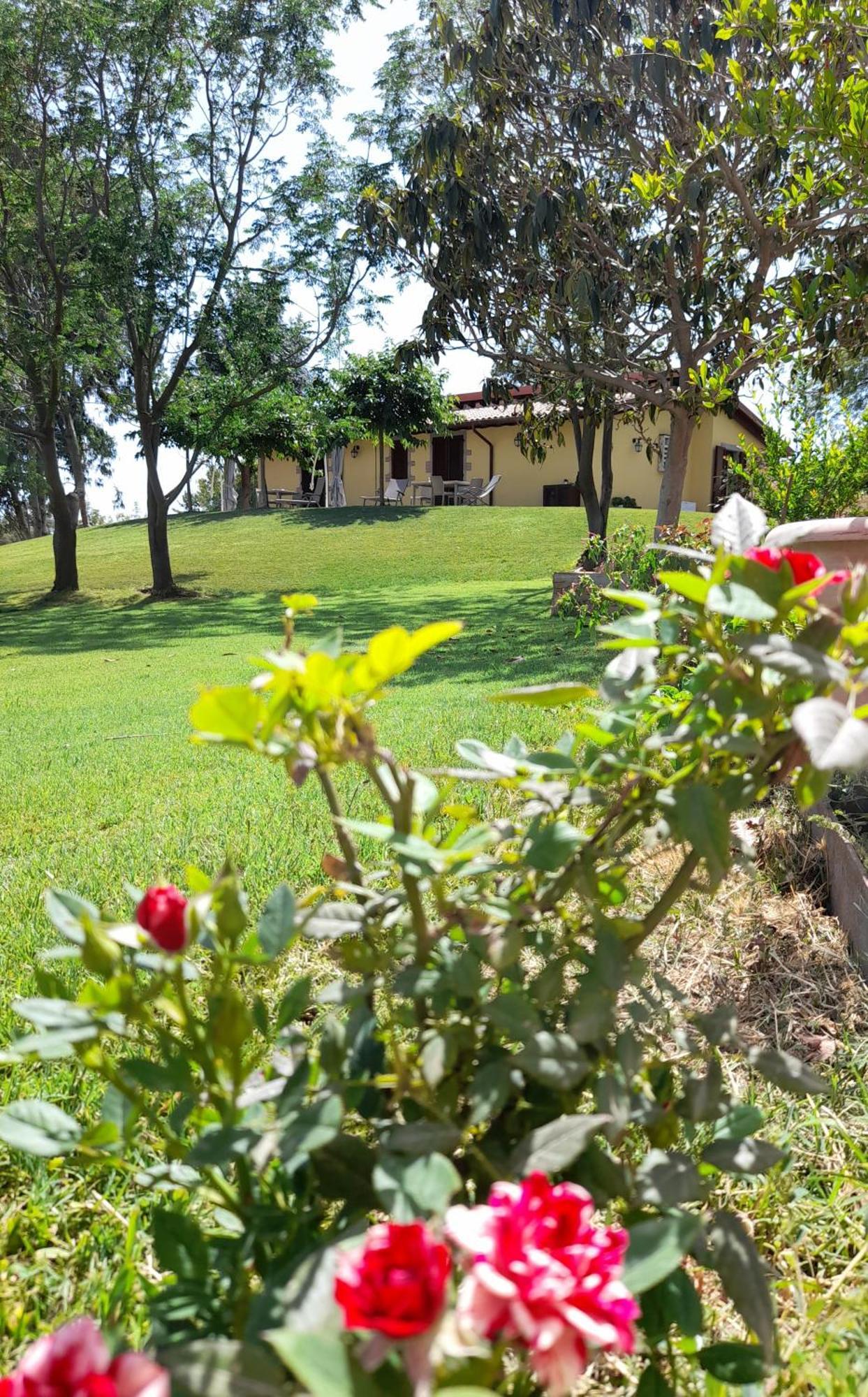 Agriturismo La Sorgente Fonteblanda Bagian luar foto